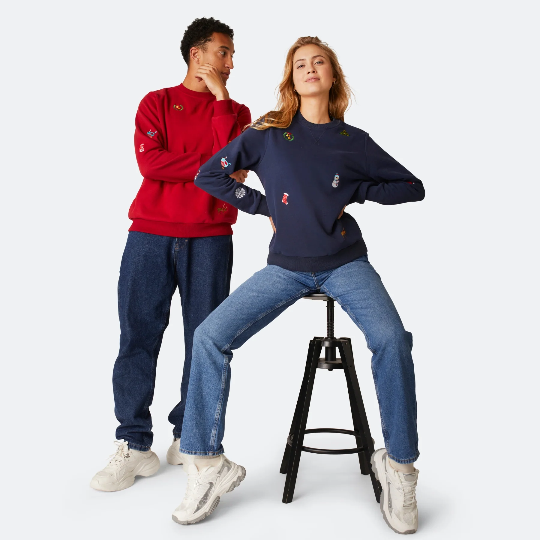 Blaues Weihnachts-Sweatshirt Damen - Image 8