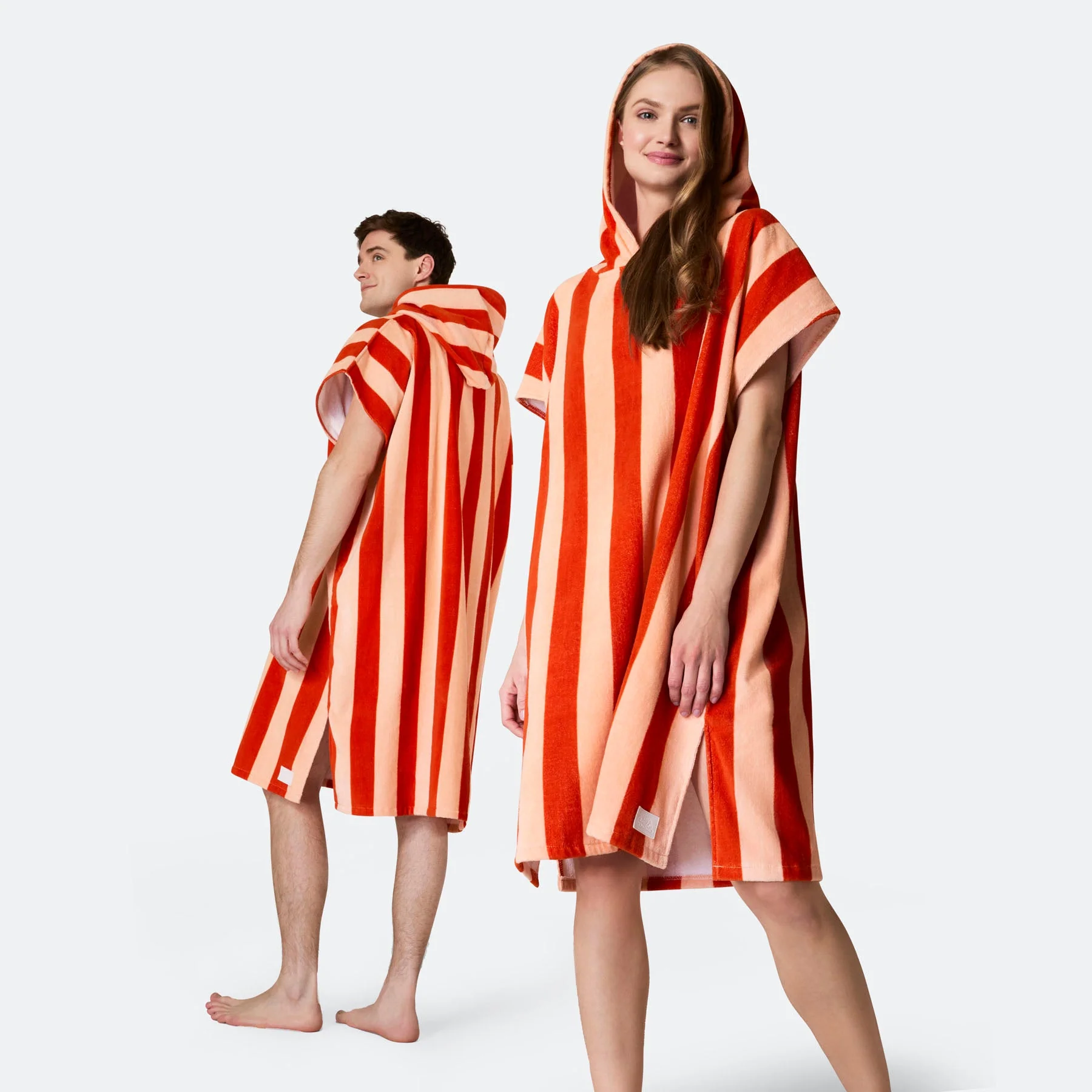 Gestreifter Roter Badeponcho - Image 8