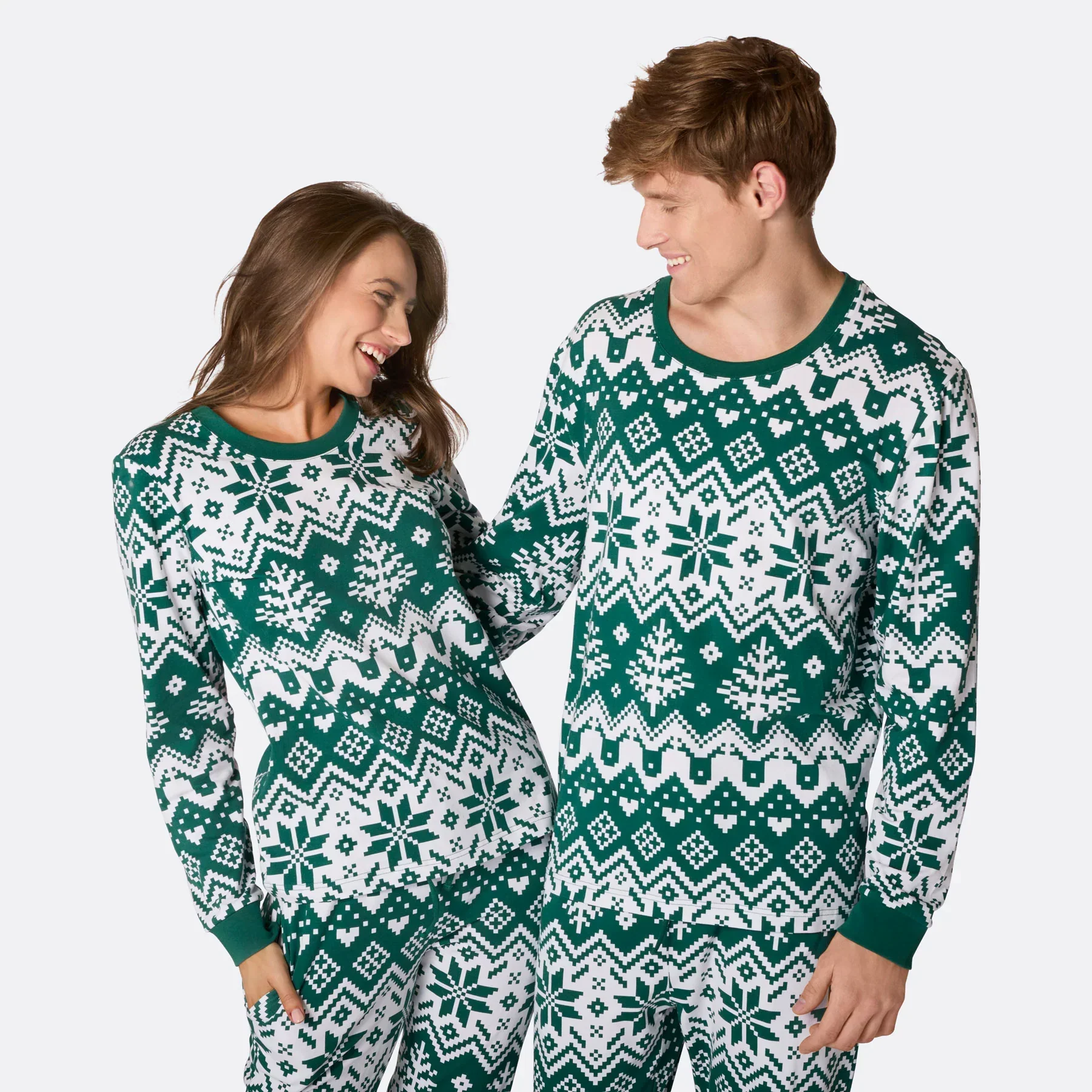 Grüner Winter Strickmuster Weihnachtspyjama Familie - Image 2